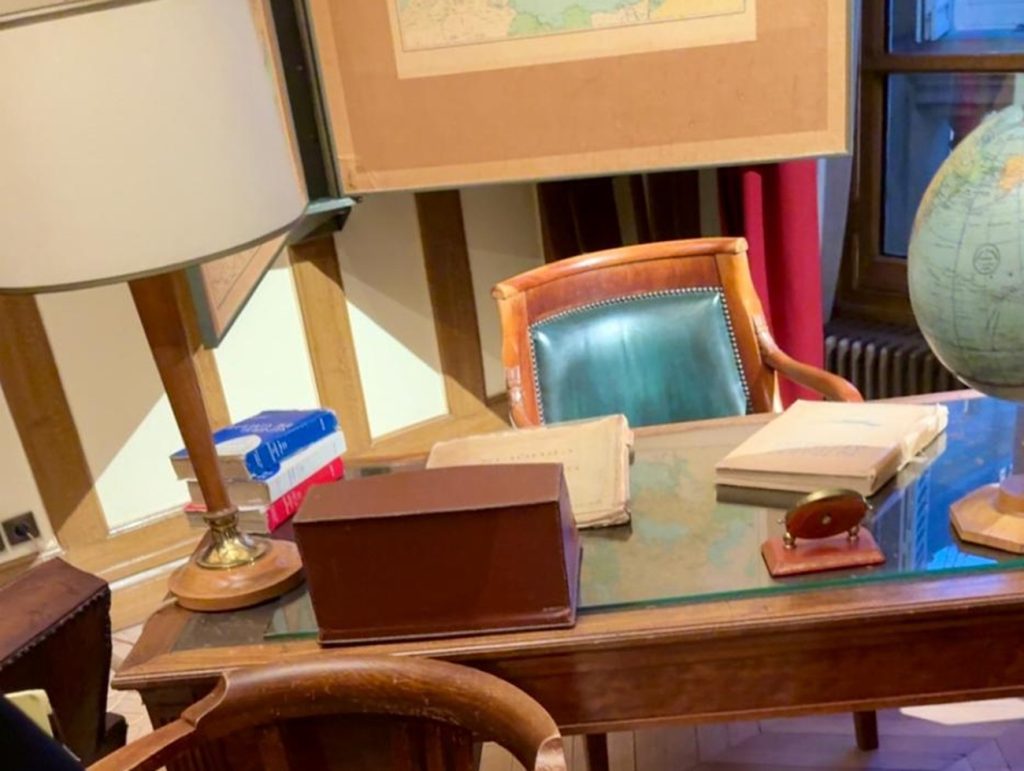 Fondation Charles-de-Gaulle : des jeunes gaullistes reçus par Jacques Godfrain 2 fondation charles de gaulle des jeunes souverainistes recus par jacques godfrain 2